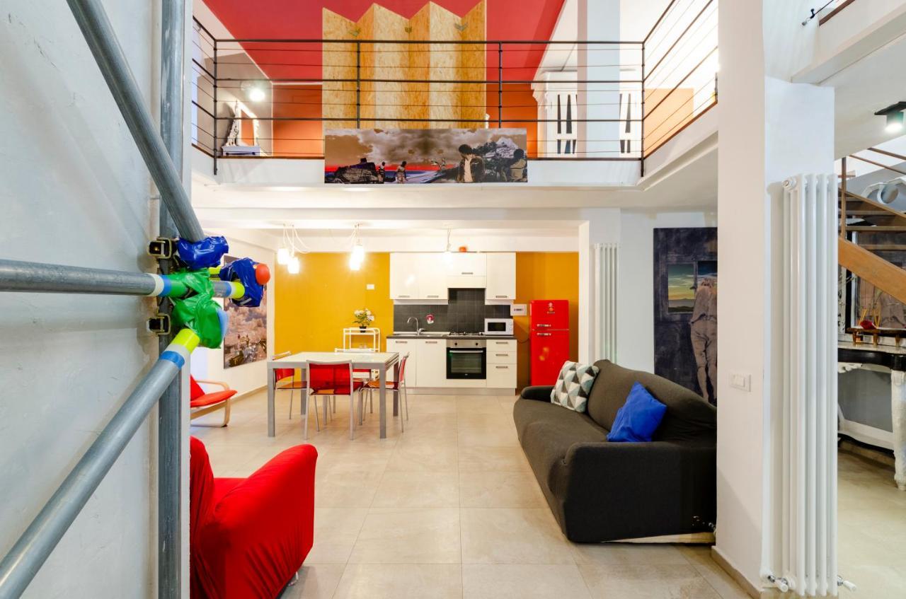 Joivy Vibrant Open-Plan Apt For 6 In Historic Centre Lejlighed Genova Eksteriør billede