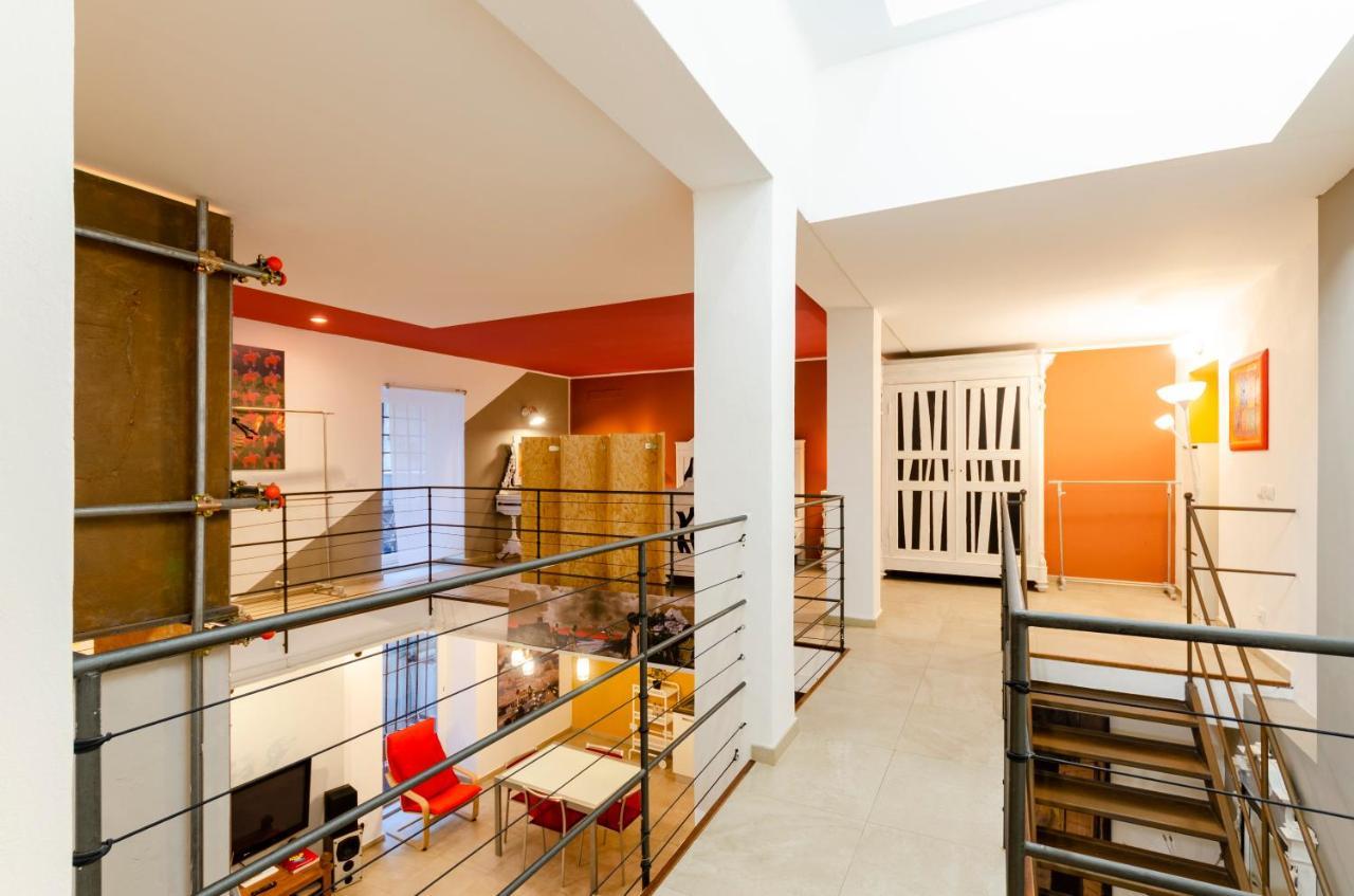 Joivy Vibrant Open-Plan Apt For 6 In Historic Centre Lejlighed Genova Eksteriør billede