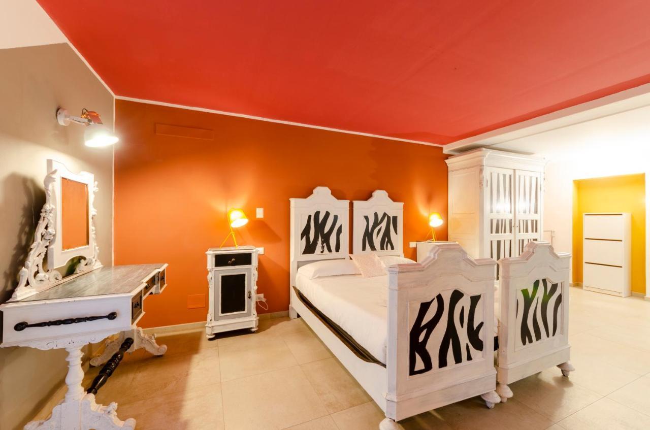 Joivy Vibrant Open-Plan Apt For 6 In Historic Centre Lejlighed Genova Eksteriør billede