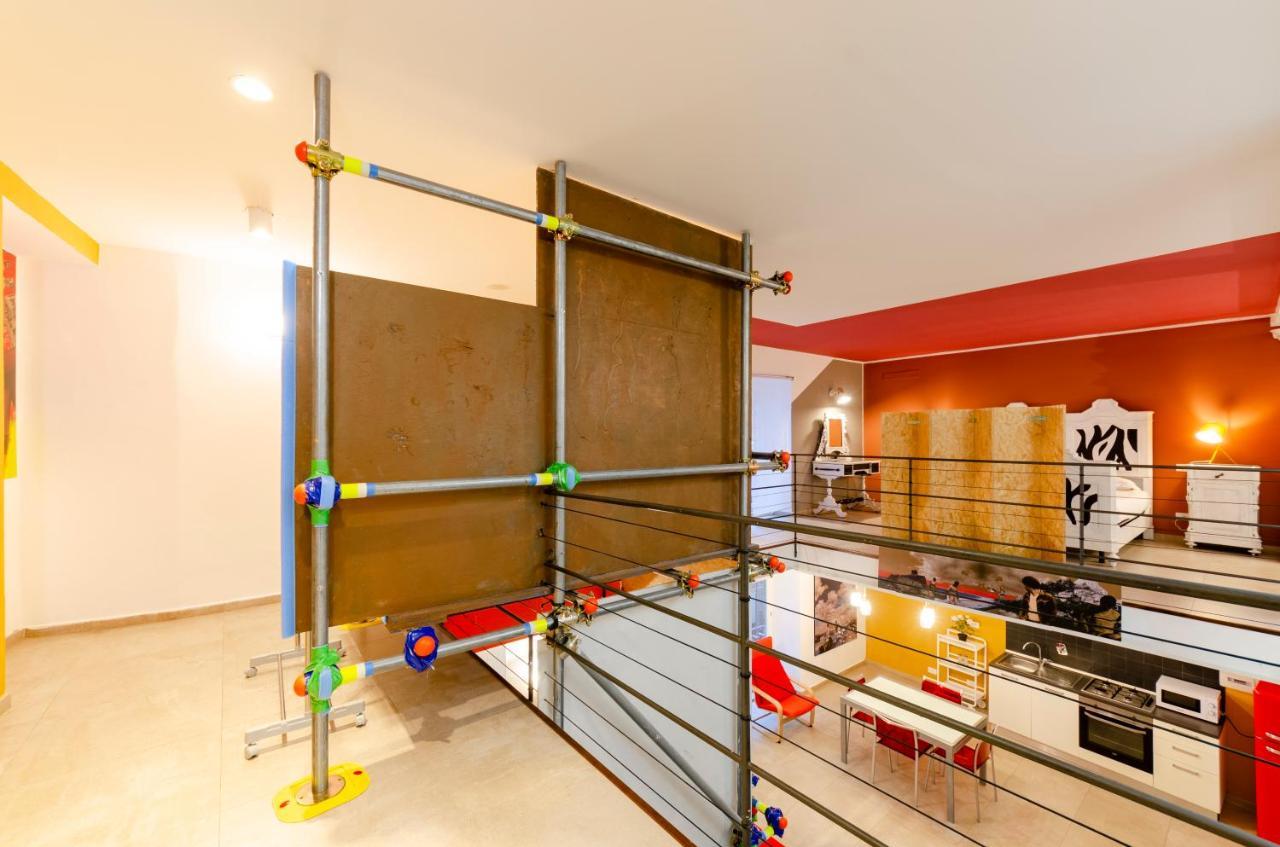 Joivy Vibrant Open-Plan Apt For 6 In Historic Centre Lejlighed Genova Eksteriør billede